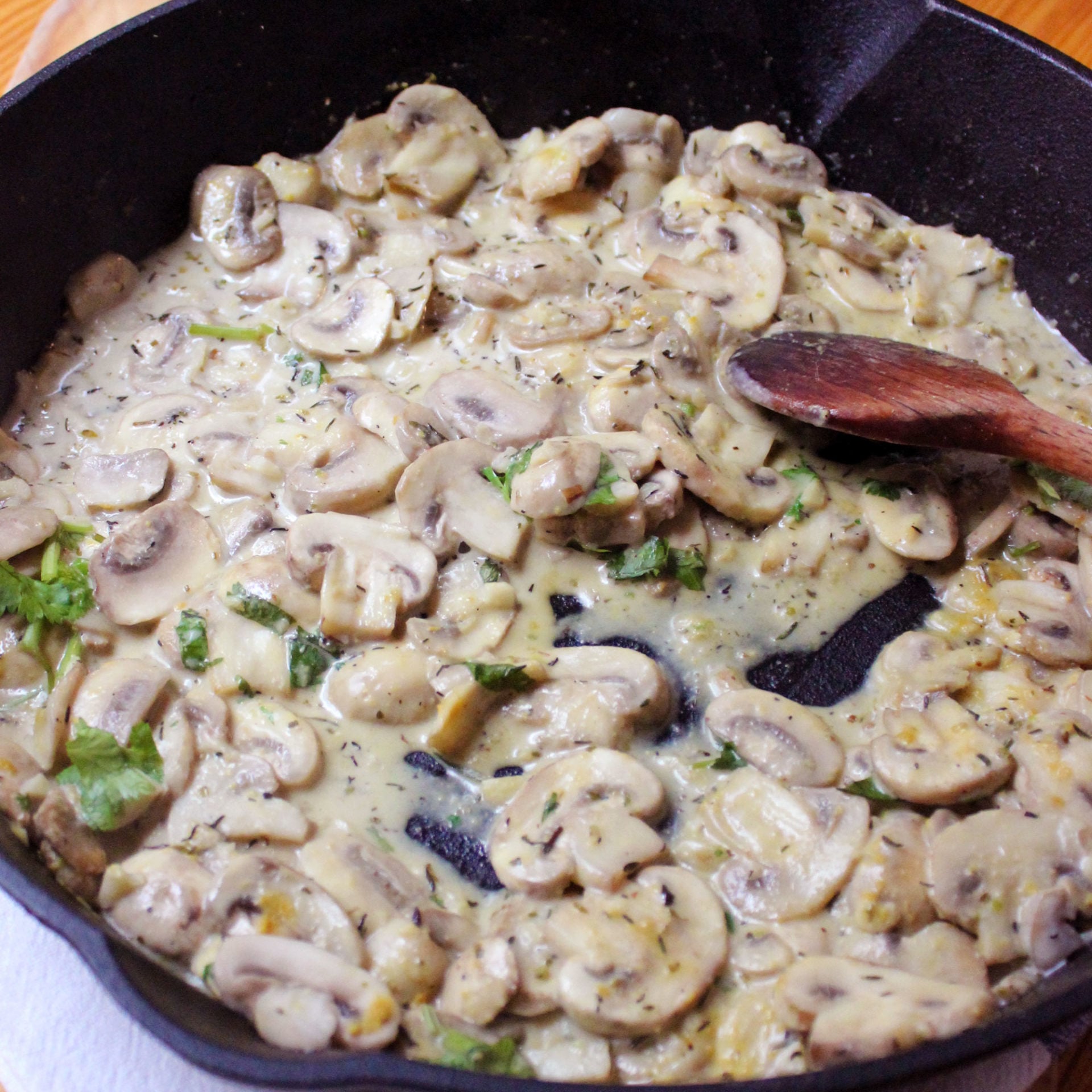 Creamy Coconut Garlic Mushrooms - Easy Vegan Meal Plan