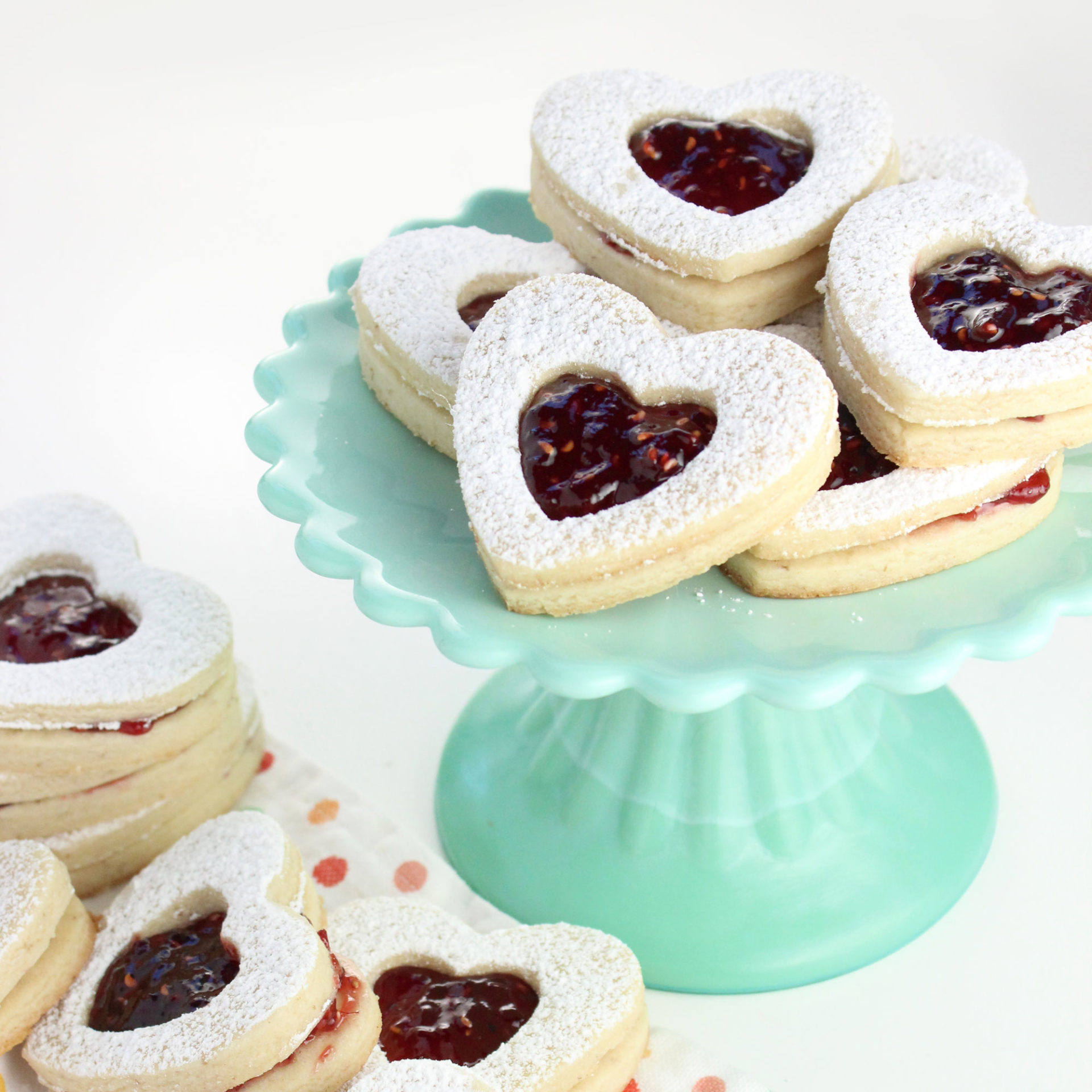 Vegan Linzer Heart Cookies - Easy Vegan Meal Plan