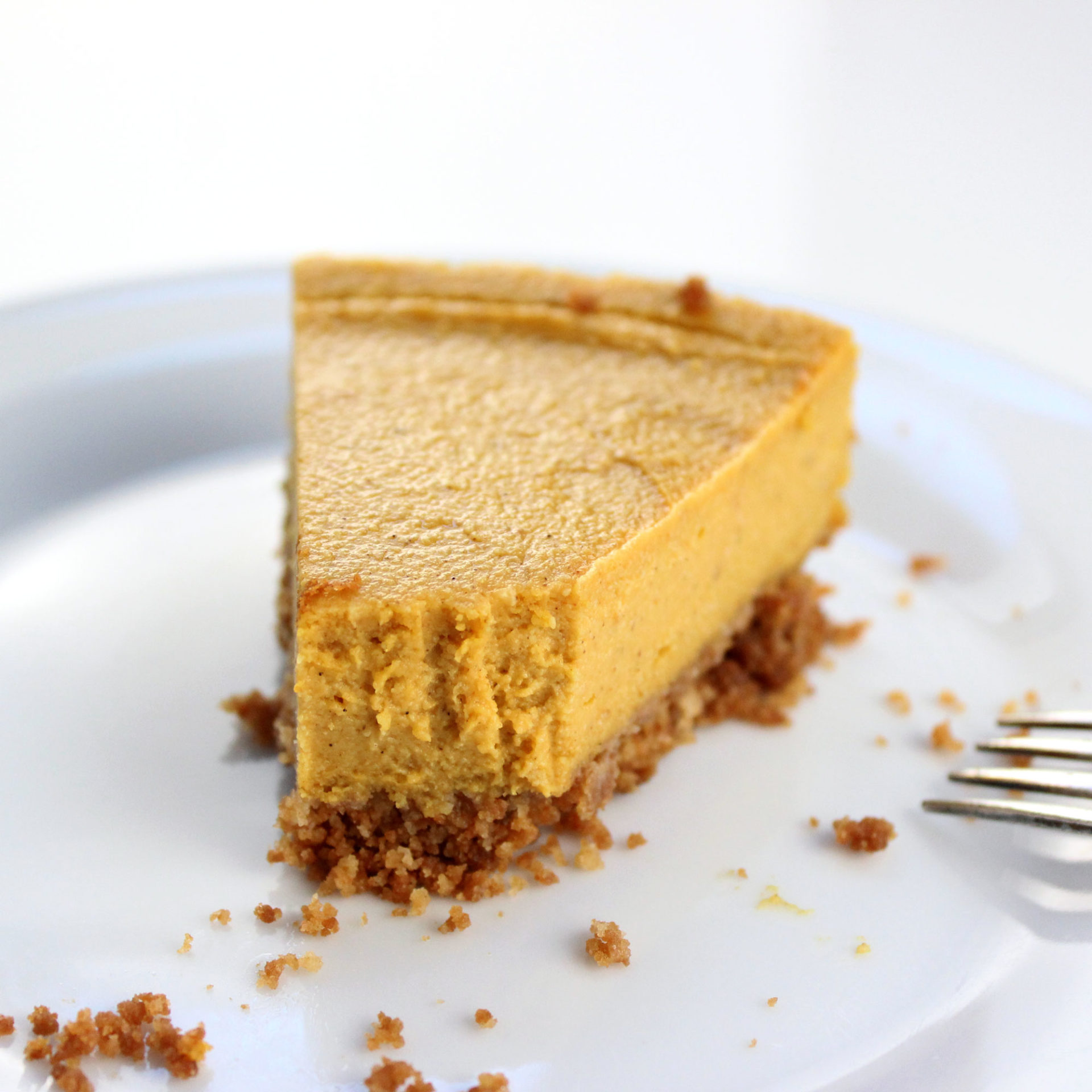 Easy Vegan Pumpkin Cheesecake - Easy Vegan Meal Plan