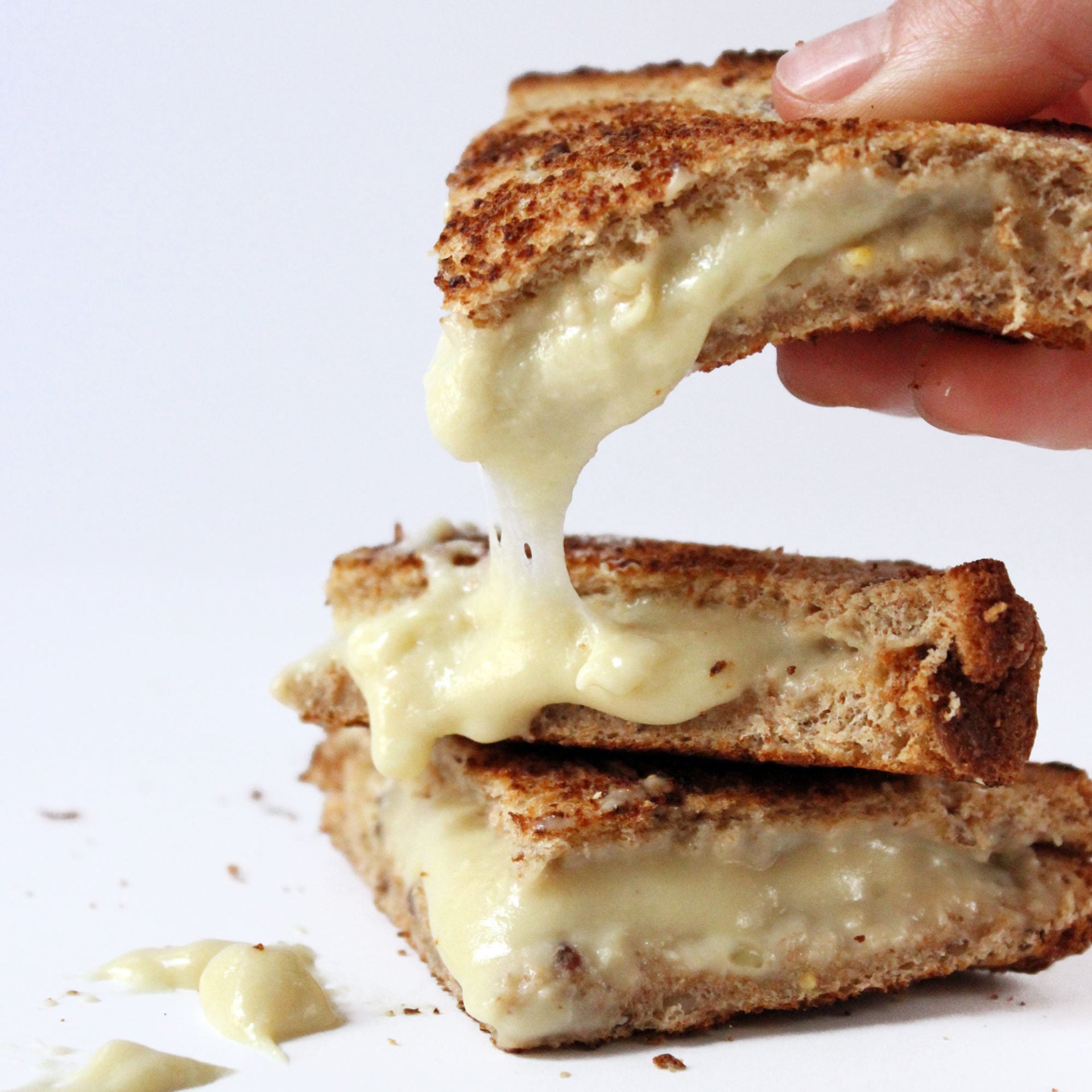 Vegan Mozzarella Grilled Cheese - Easy Vegan Meal Plan