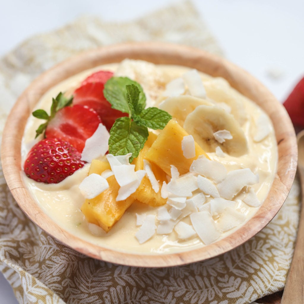Tropical Smoothie Bowl - Easy Vegan Meal Plan