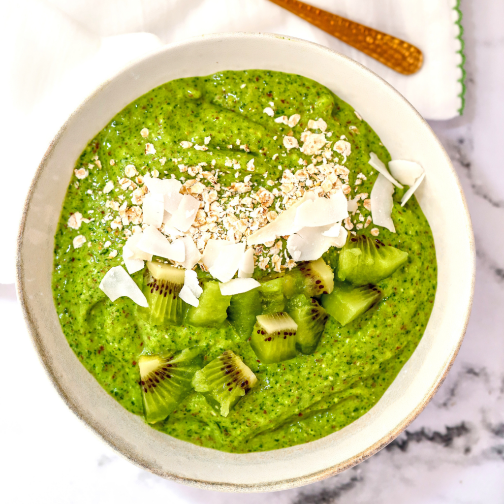 Green Breakfast Smoothie Bowl - Easy Vegan Meal Plan